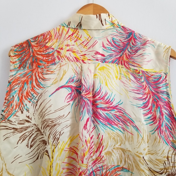 Cabi 100% Silk Feather Print Tank Top Size Medium - Picture 5 of 8